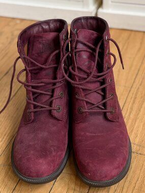 Kodiak All-Season Waterproof Red Nubuck Waterproof Boot, Women's Size 10M